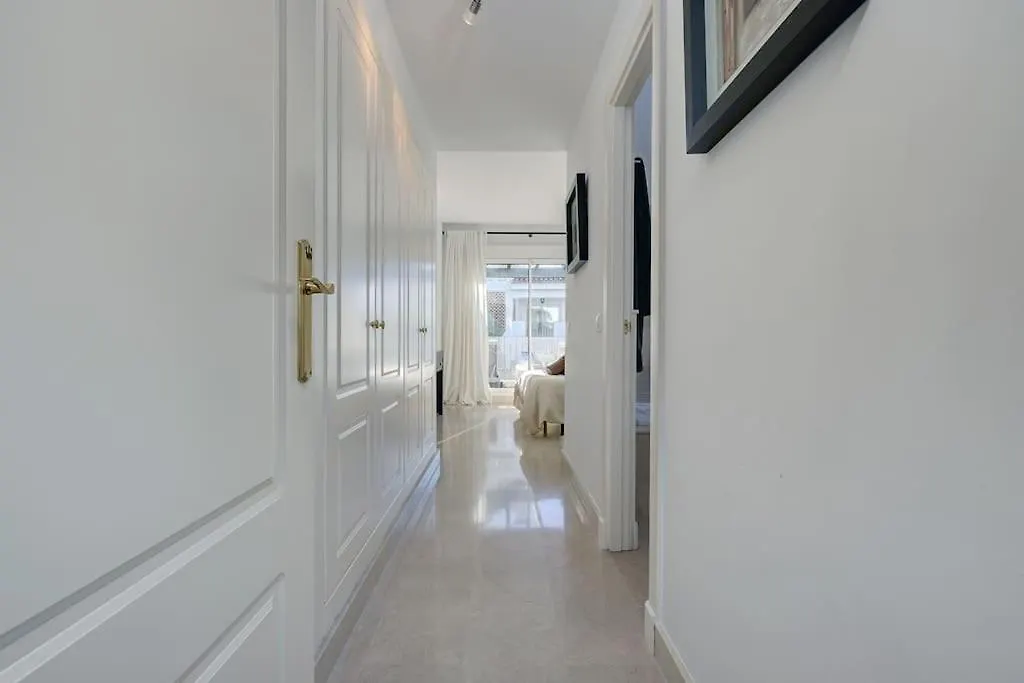 아파트 Modern 2-Bedroom Flat Next To The Sea 마르베야 스페인